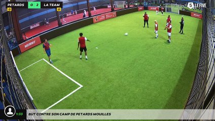 But contre son camp de PETARDS MOUILLES
