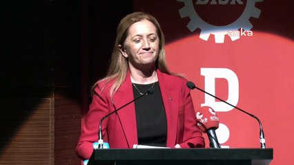 Extrait du disque ＂Déclaration du centenaire des travailleurs＂... Arzu Çerkezoğlu： ＂Pour vivre humainement, toutes les destructions du néolibéralisme et du régime autoritaire...