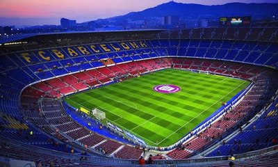 برشلونة يعرض مقاعد وعشب وشباك مرمى "كامب نو" للبيع