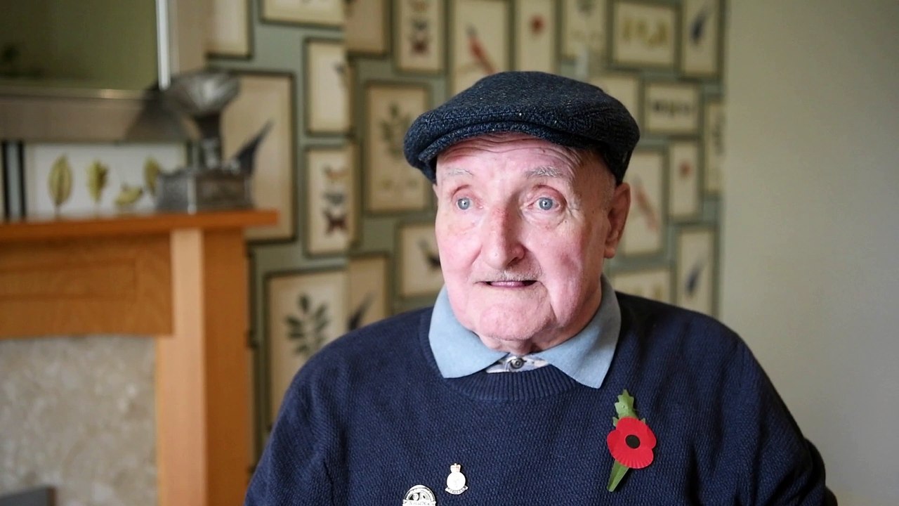 Leeds care home resident receives belated medal for work on nuclear tests during his National service in 1958