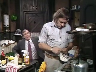 Steptoe and Son. S08 E05. Upstairs, Downstairs, Upstairs, Downstairs.