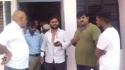 प्रतापगढ़: कोचिंग संस्थान में छात्रों का उपद्रव, शिक्षक को पीटा किया तोड़फोड़
