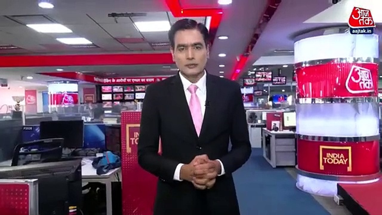 "This is unconstitutional", Akhilesh reacts on phone hacking