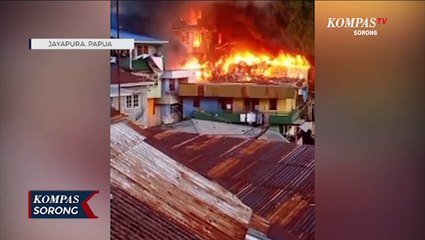 Diduga Korsleting Listrik Belasan Rumah dan Kios di Jayapura Terbakar