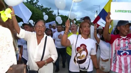 Colombians demand the release of Liverpool forward Diaz's kidnapped father