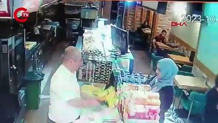 Pendik'te önce hesabı ödedi; sonra yan masadaki çantayı çaldı