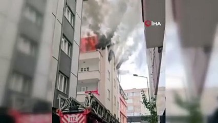 Bursa'da Sinir Krizi Geçiren Kişi Evini Ateşe Verdi