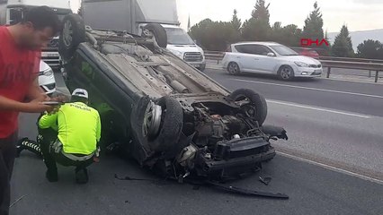 TEM Otoyolu'nda Otomobil Takla Attı: 3 Yaralı
