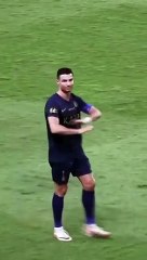 Ah Ronaldo ah! Daha önce attığı gollerle şimdi ise dışarıya yaptığı hareketle haber oluyor