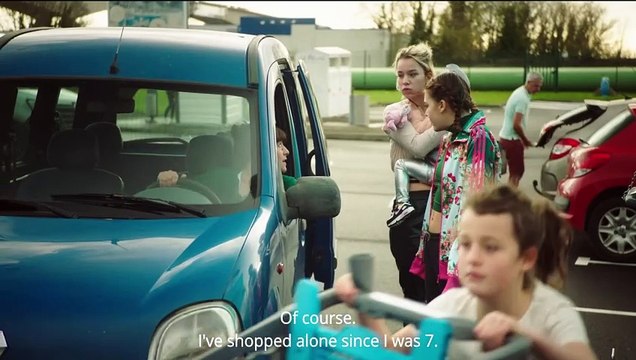 Petites Bande-annonce (EN)