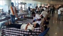 कन्नड़ राज्योत्सव पर मैजेस्टिक मेट्रो स्टेशन पर रक्तदान