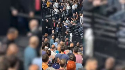 Medvedev se despide del público francés lanzando peinetas