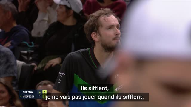 Rolex Paris Masters - Doigt d'honneur, raquette cassée & embrouilles : Medvedev revient sur sa love story avec le public de Bercy