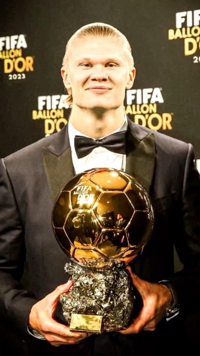  Voici les favoris du Ballon d’Or 2024 !  Alors que Lionel Messi vient de remporter son 8ème Ballon d’Or et clôturer ainsi la fin d’une ère, qui sera le prochain lauréat ?  #holy #messi #ballondor #haaland #mbappé #bellingham #ballondor2024