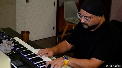 Pakistan's music industry hit by economic crisis