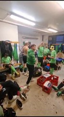 L'ambiance dans le vestiaire de Meux après la courte défaite à l'Union Saint-Gilloise en coupe de Belgique (2-1)