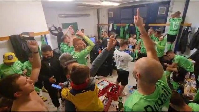 L'ambiance dans le vestiaire de Meux après la courte défaite à l'Union Saint-Gilloise en coupe de Belgique (2-1) (2)