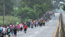 Avanza una caravana con alrededor de 6.000 migrantes rumbo a Estados Unidos