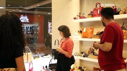 No mês da Black Friday, lojistas intensificam contratação de temporários