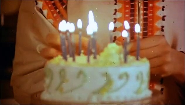 La Petite Fille au bout du chemin Bande-annonce (DE)