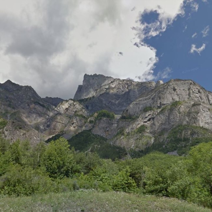 Ils passent la nuit accrochés à une paroi rocheuse : "On a essayé de trouver des raisons de tenir"