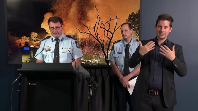 Two emergency warnings issued for bushfires in North Queensland