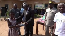 Le député et le Conseiller régional de Ouagolodougou font dons de kits scolaires aux élèves de la région