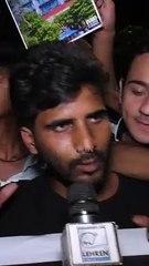 Fans Showcase Their Love By Reciting SRK's Dialogues