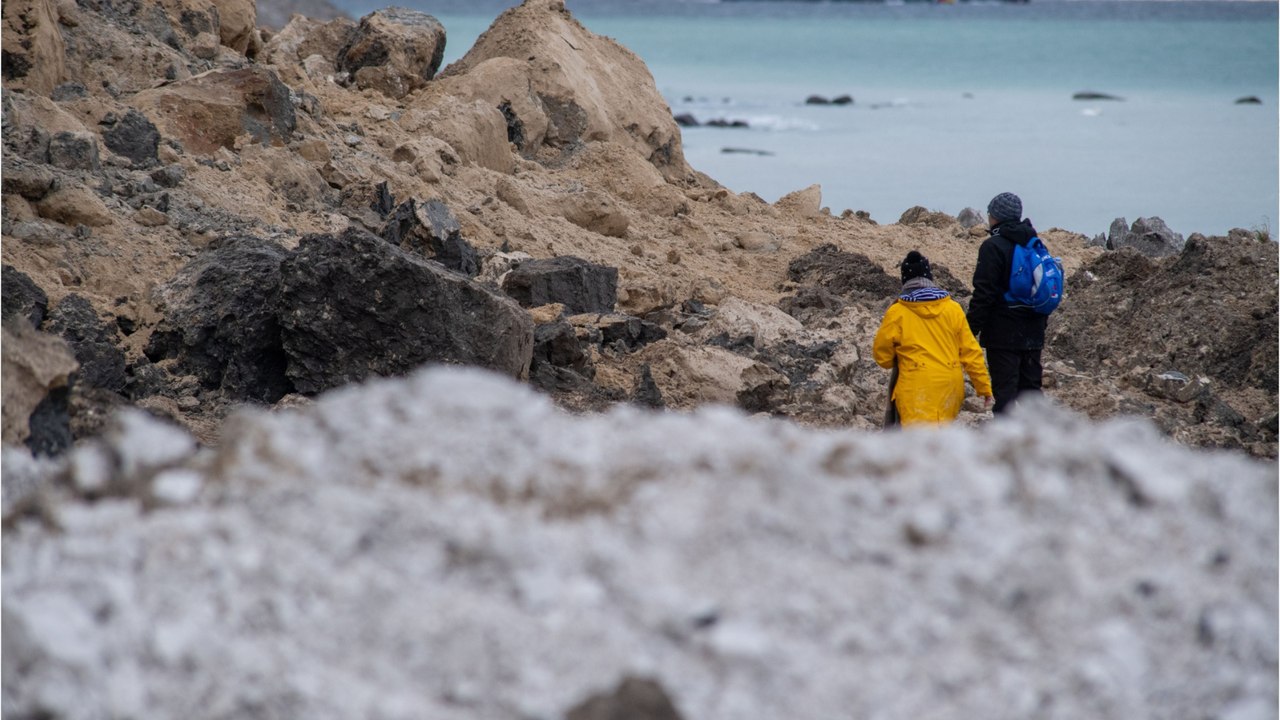 Sturmflut reißt auf Rügen Teile von Steilküste in den Abgrund: "Das sind mindestens 100 Meter"