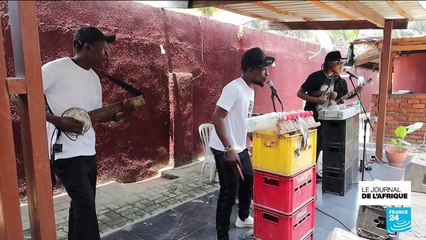 RD Congo : le groupe Kin'Gongolo Kiniata : des artistes génies de la débrouille et de la récup'