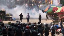 Bangladesh, scontri alla protesta di migliaia di lavoratori del tessile