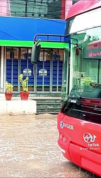 Pakistani funny videos in urdu | Pakistan Politics | funny | politics | Fun in asia Hilarious Pakistani Political Comedy - A Laugh Riot in Urdu