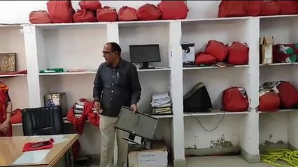 एडीएम ने सरकारी कार्यालयों का किया औचक निरीक्षण