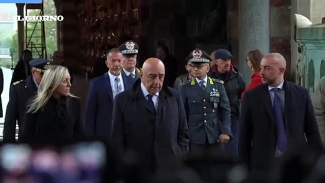 Berlusconi ? ufficialmente tra coloro che hanno ?reso illustre? Milano: il nome inserito nel ?Pantheon? del Monumentale