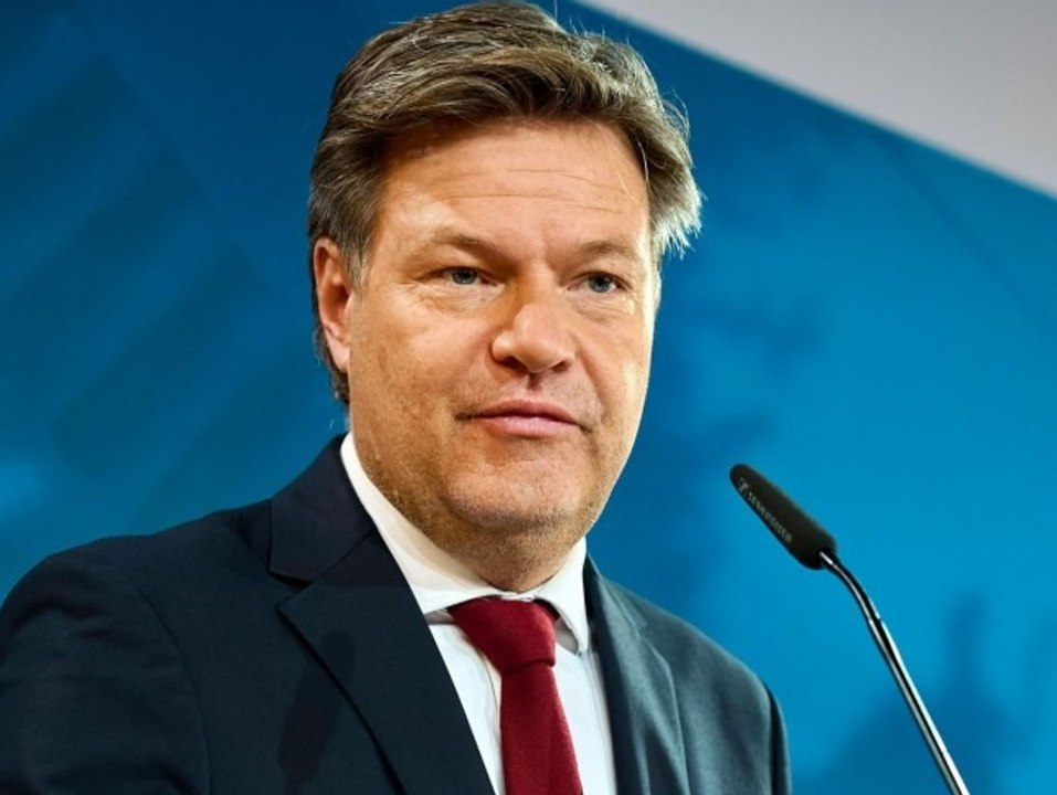 Habeck: 'Antisemitismus ist in keiner Gestalt zu tolerieren'