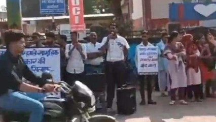 गुना : SUCI ने गाजा फिलिस्तीन पर इजराइल के हमलों पर जताया विरोध, किया प्रदर्शन