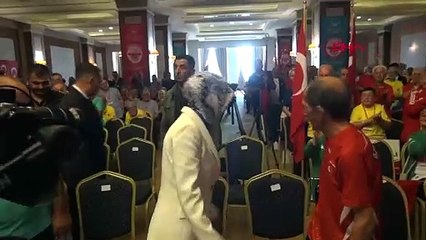 Aile ve Sosyal Hizmetler Bakanı 60 Yaş Üstü Yetişkin Gençler Huzur Bocce Ligi Şampiyonlarına Madalya Verdi