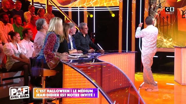 Kelly Vedovelli sur le départ de TPMP ? Cette annonce en direct risque de troubler ses fans : Je vous vois partir