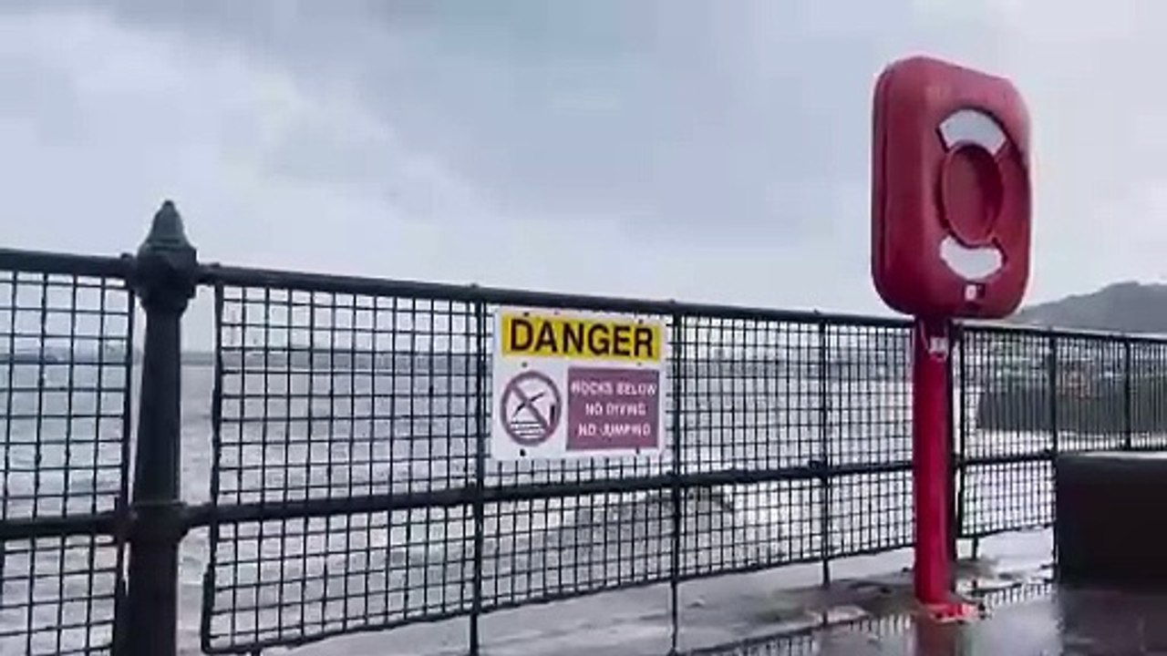 Tempestade Ciaran deixa um morto e causa rajadas de ventos recordes na França