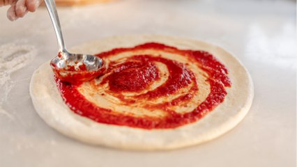 VOICI - 3 règles d'or pour réussir une pâte à pizza