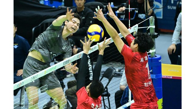 링컨·정지석 빠진 대한항공, 한국전력에 3대 0 완승 / YTN