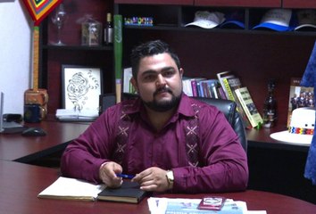 ‘Atole con el dedo’ les dio director de turismo a vecinos del centro de Vallarta