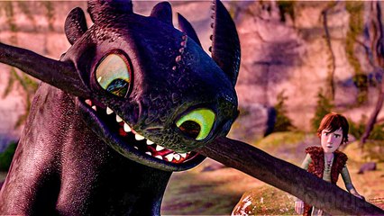 Harold et Krokmou deviennent amis | Dragons | Extrait VF