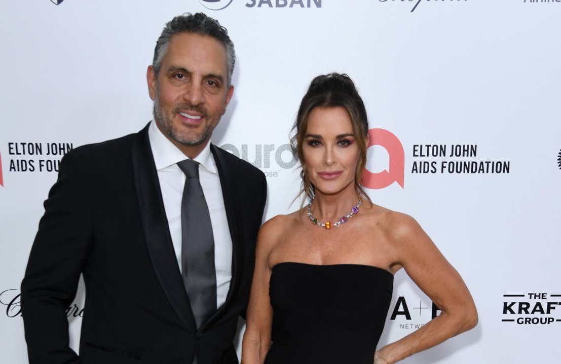 Kyle Richards didn't impress her “estranged” husband Mauricio Umansky when she told his mom he has a tattoo.