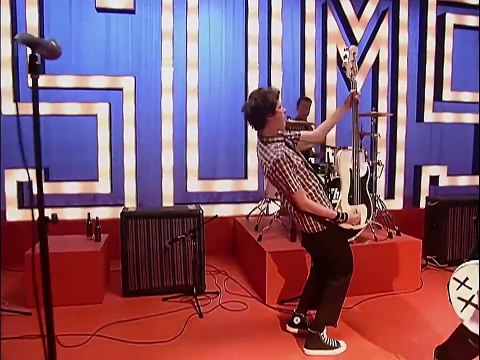 Sum 41 - Still Waiting Cover Español (Official Music Video)