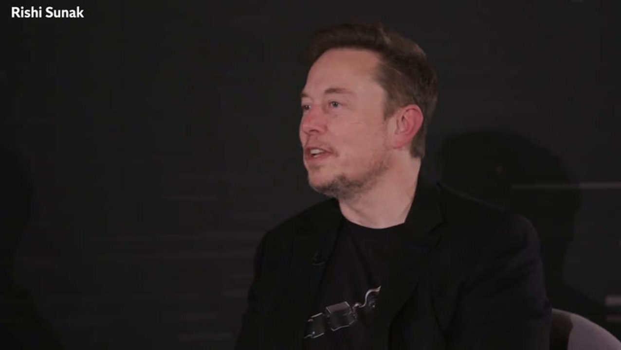 Elon Musk warns of humanoid robots that can ‘chase you anywhere’ in conversation with Rishi Sunak