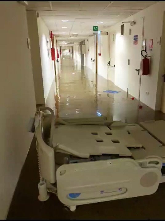 Alluvione Prato, allagato l'ospedale Santo Stefano