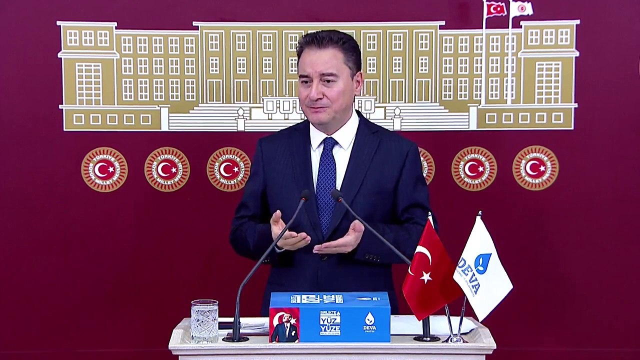 Ali Babacan: Bir gazetecinin tabiriyle, anayasal düzene karşı bir darbe gerçekleşmiş durumda!