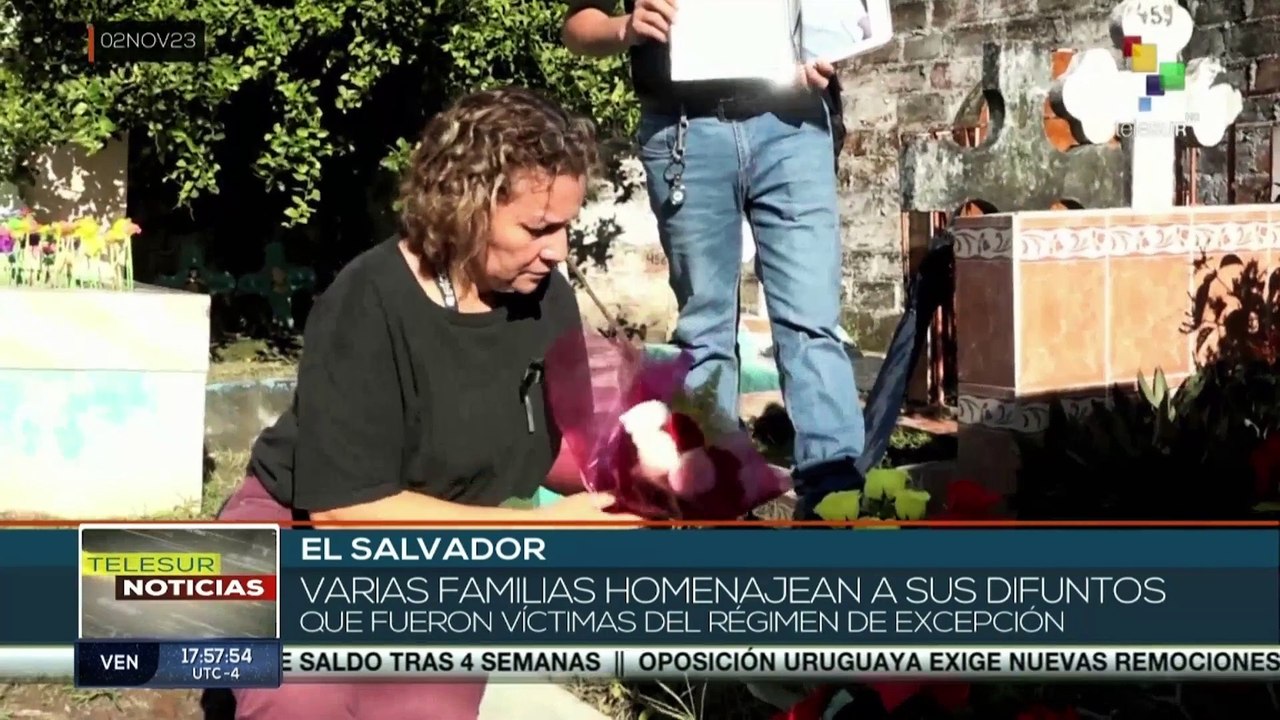 El Salvador: Varias familias rinden homenaje a sus difuntos, víctimas del régimen de excepción