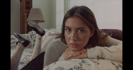 Kate Peytavin - killing time (Visualizer)